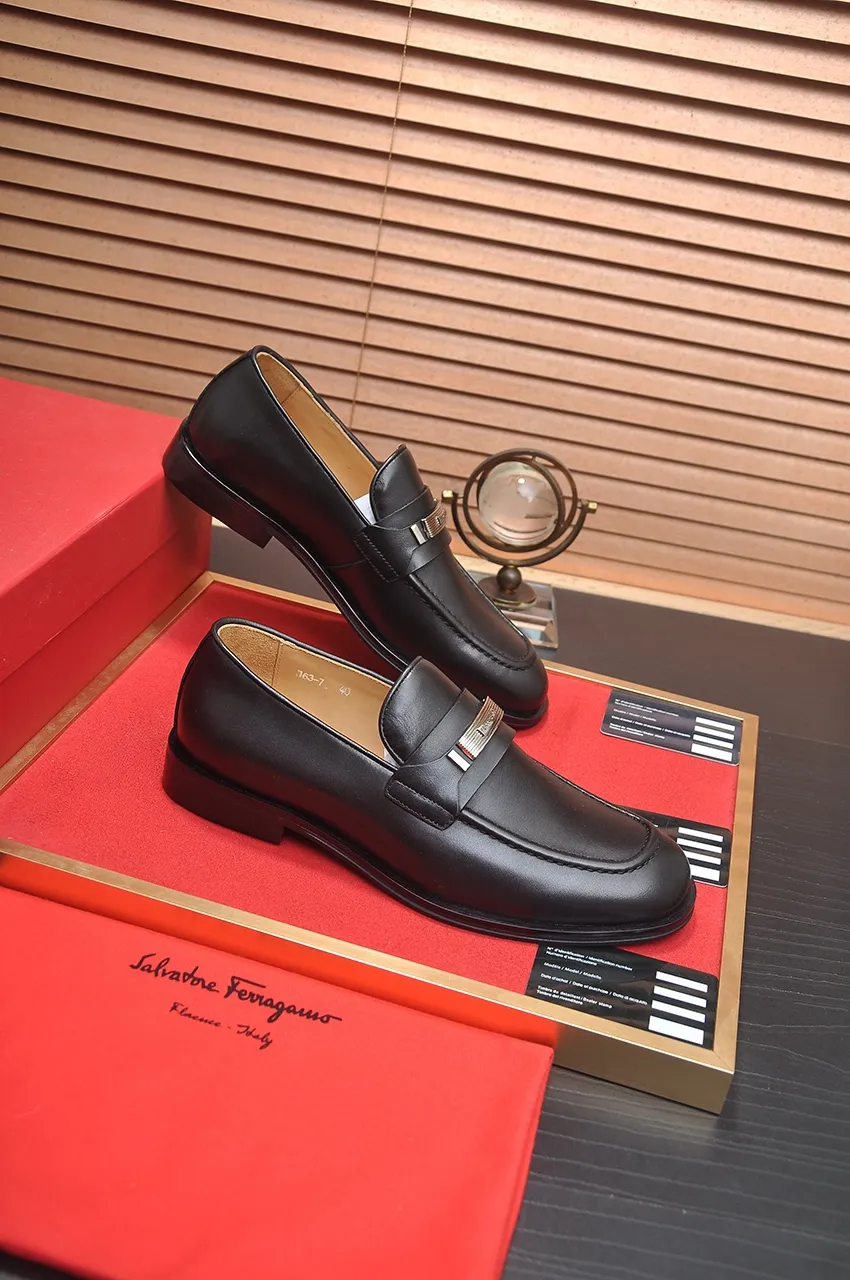 Men's shoes 💰620💶 [Ferragamo/Ferragamo] The latest model in the counter. Original imported open-sided high-quality cowhide hand-woven + imported 🐂 cowhide + original luxury metal buckle + original combination outsole. Comparative and stress-free 38--45 (45 custom-made)